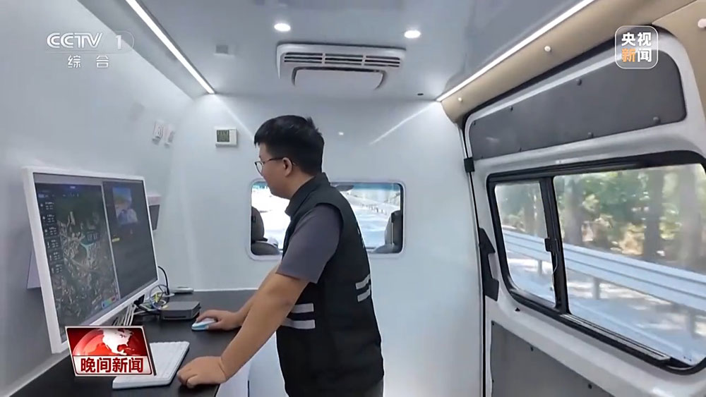 走航車內部